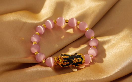 What Is Rose Quartz Good For? Opening Your Heart to Love and Abundance - Glitter Karma